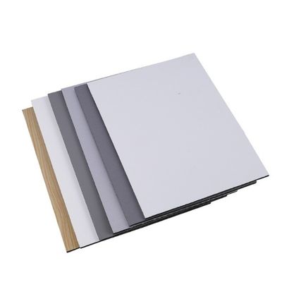 3mm 및 4mm 방화 알루미늄 클래싱 샌드위치 패널 현대 야외에 필수