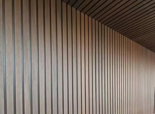 교육 시설을 위한 현대 디자인 스타일의 실내 목재 플라스틱 복합 바닥